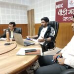 सीएम ने जिलाधिकारियों को दिए निर्देश