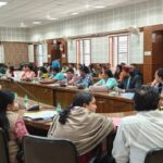 देहरादून: कलक्टर सबिन ने उप निबंधक को किया ससपेंड