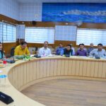 सीएम धामी ने ग्राउंड जीरो पर पंहुच लिया यात्रा व्यवस्थाओं का जायजा